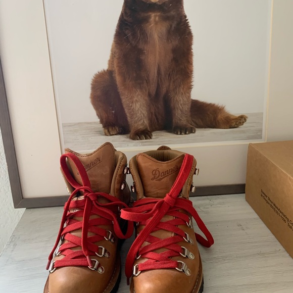 Danner Mountain Light Cascade Boots - Picture 7 of 14